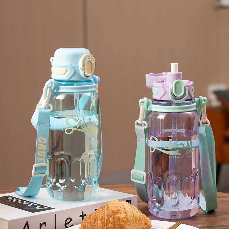 Tianyi nuevo tipo de alta belleza portátil deportivo portable hervidor de agua para salir taza de paja de bebida doble para hombres y mujeres de gran capacidad a prueba de caídas