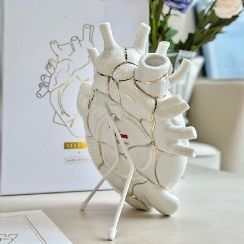 意大利心动花瓶陶瓷心脏花瓶挂墙摆件桌面摆件情人节礼物