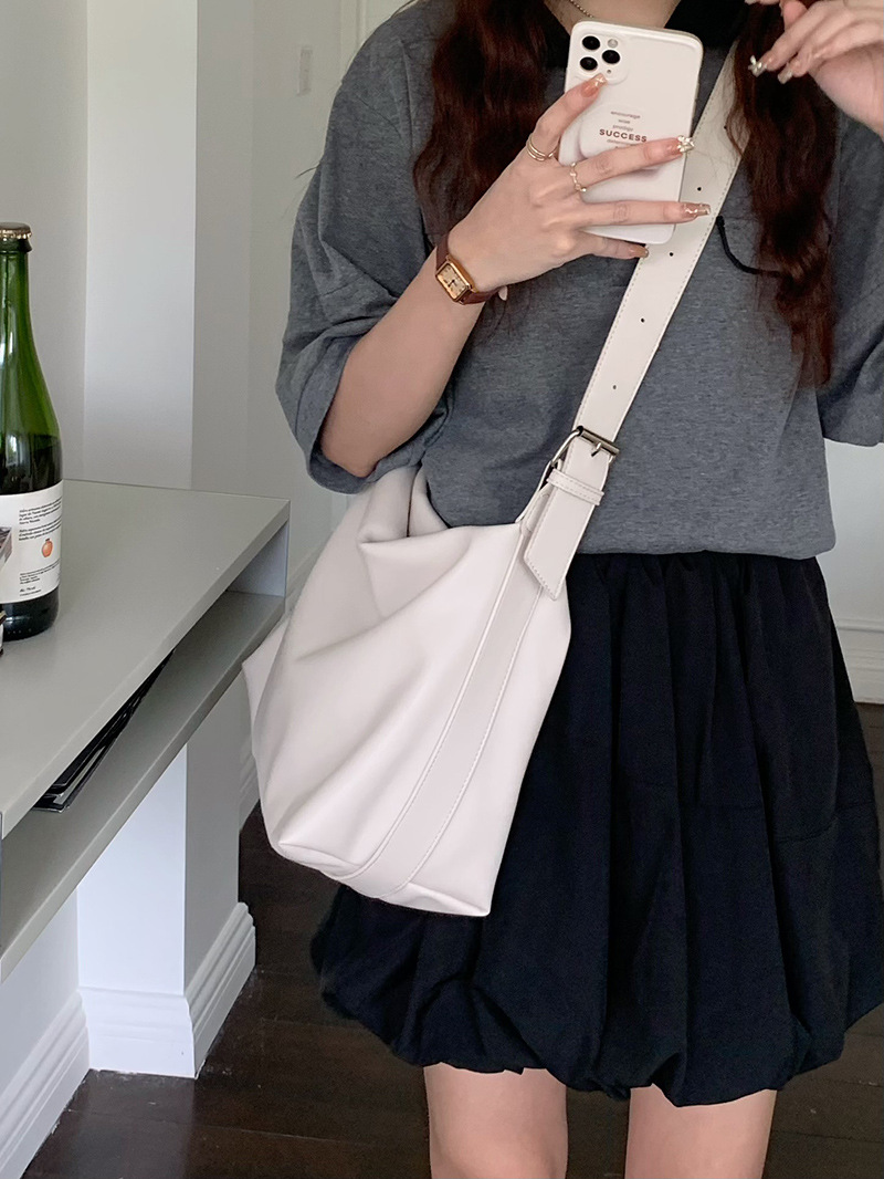 Ny uformell mote enkel sommer for kvinner, stor kapasitet crossbody-veske, kontorpendlerveske_voghion.com