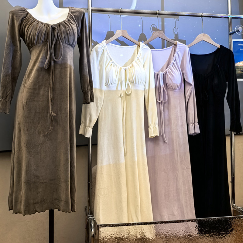 Cross-Border Export European and American Style Women's Autumn and Winter Island Velvet Tall Long Nightgown Pure Color with Breast Pad Pajamas Long Skirt
