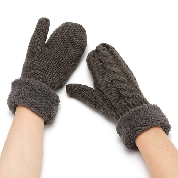 knitted gloves
