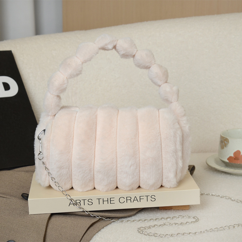 Single-shoulder plush bag for work and commuting, fashionable vertical striped plush bag for autumn and winter 2026, a niche and trendy women's bag Single-shoulder plush bag for work and commuting, fashionable vertical striped plush bag for autumn and winter 2026, a niche and trendy women's bag