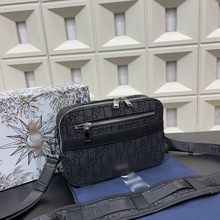 D老花斜挎包女时尚信使包轻奢小方包压花尼龙布单肩包