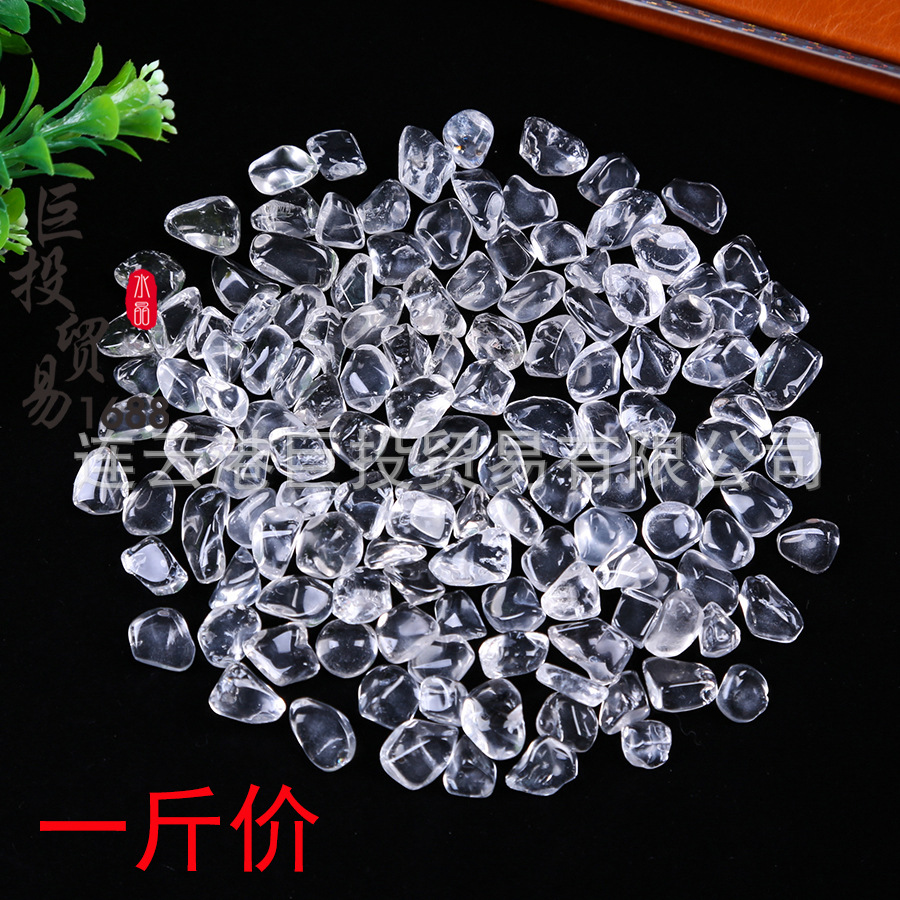 Natural Himalayan white crystal gravel ornaments through white crystal scrap scrap manufacturers wholesale Quartz Amoy mine