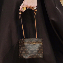 2025冬季新款印花手提包复古潮流高级感单肩包百搭时尚腋下包女包