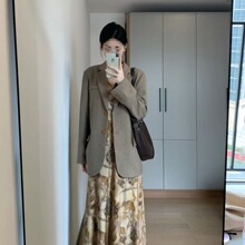 一整套ootd穿搭秋季韩版西装外套复古西装外套新碎花连衣裙两件套