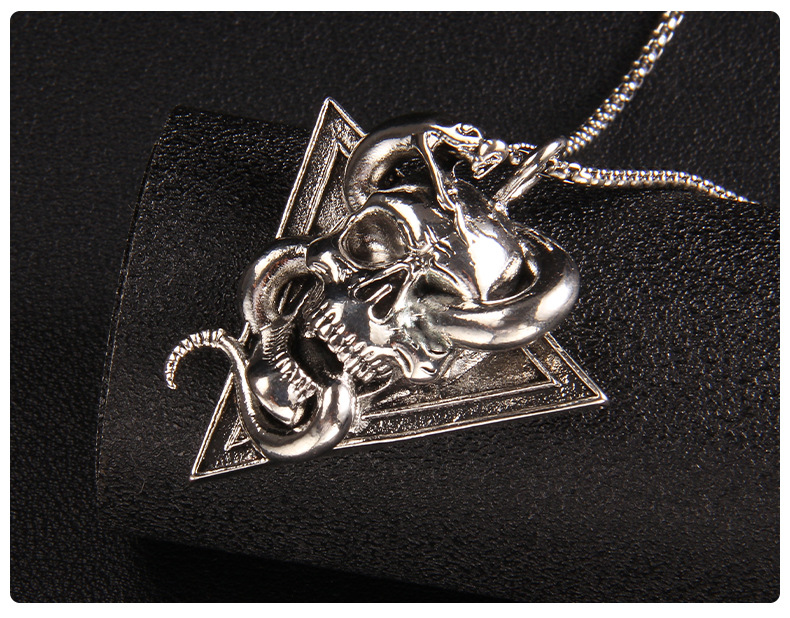 Wholesale Jewelry Hip-Hop Snake Skull 201 Stainless Steel Zinc Alloy Plating Pendant Necklace display picture 3