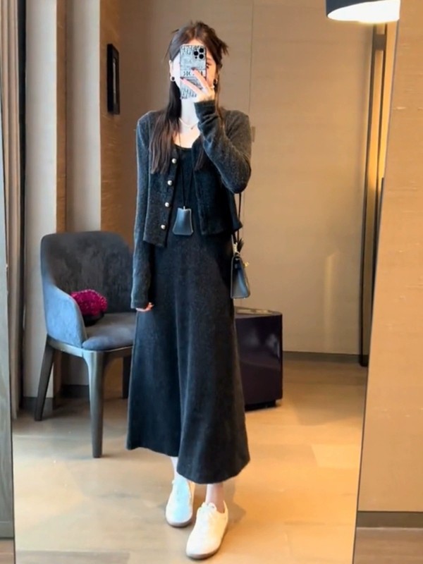 气质连衣裙2025新款女春秋氛围感小个子穿搭开衫背心裙子两件套装|undefined