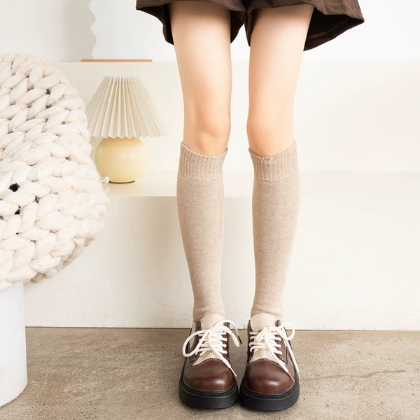 Oat color-calf socks