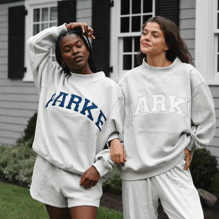 Sweatshirt with letters, Amazon, (Physicals)