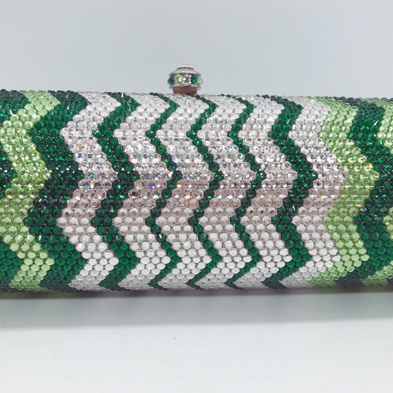 Túi clutch dạ tiệc đính kim cương thủ công chuỗi hình trụ phong cách Âu Mỹ — Màu phấn vân v chi tiết 2