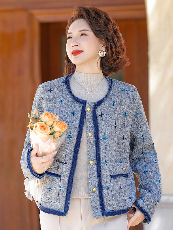 俏雅莹年轻妈妈装秋季开衫2025新款小香风上衣大码中老年女装外套|undefined