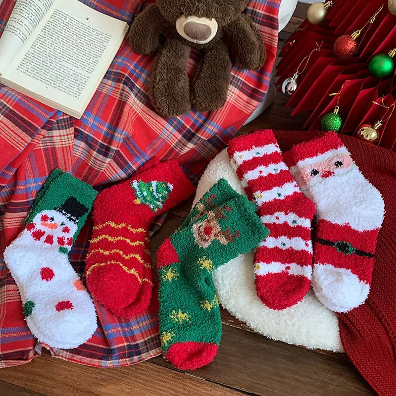秋冬袜子女中筒加厚不掉毛珊瑚绒卡通圣诞袜批发christmas socks