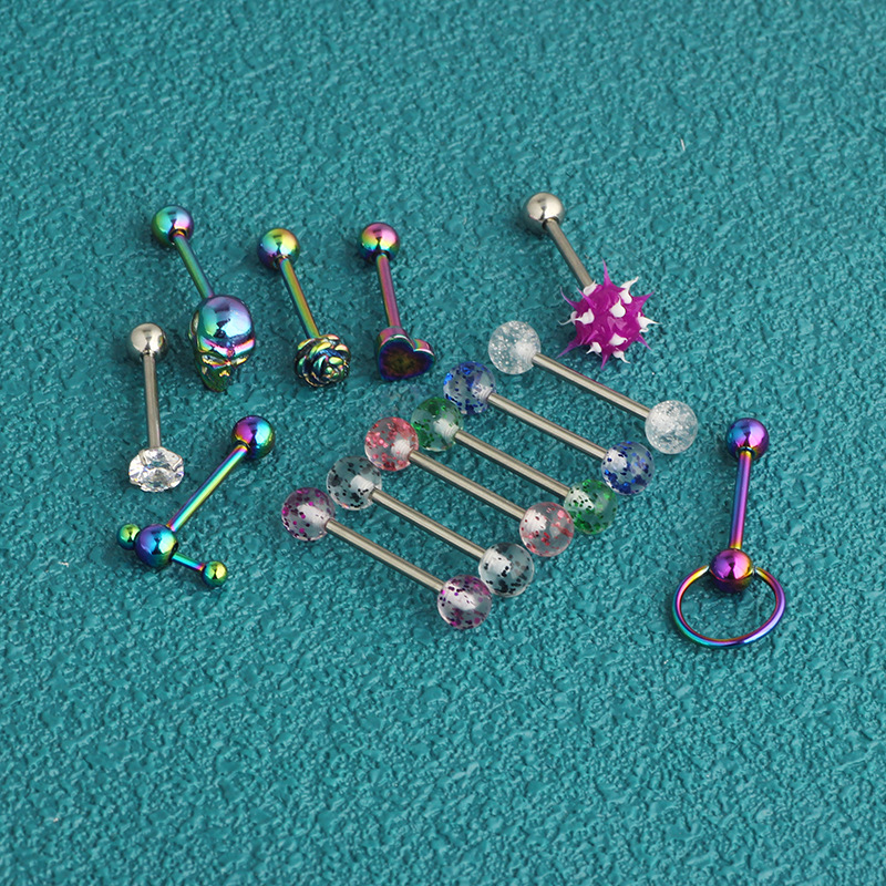 16G labret stud size and finish detail