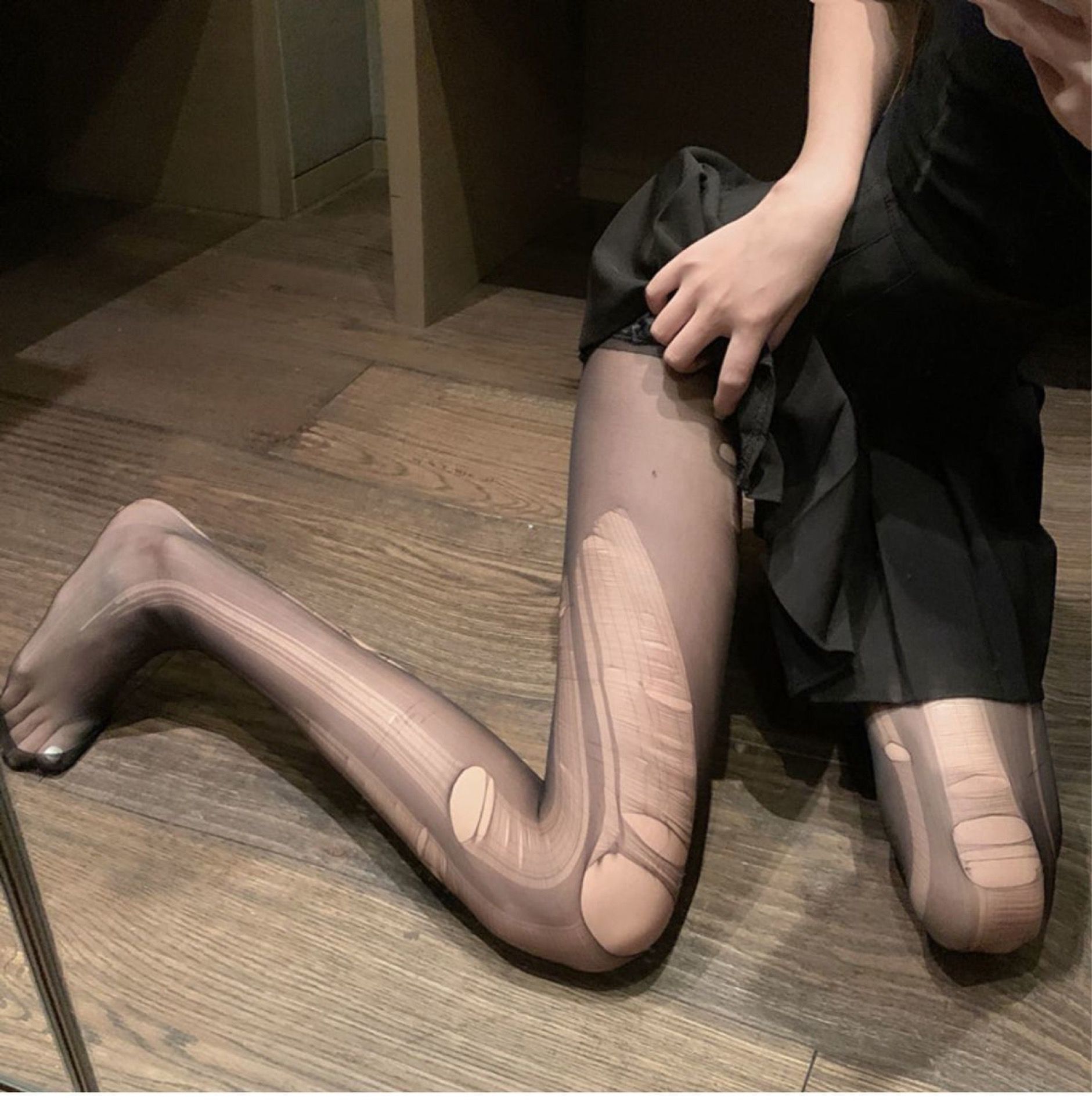 Tear-Away Black Silk Stockings Open-Crotch Design One Size Women’s Flirt Hosiery — detail image 2