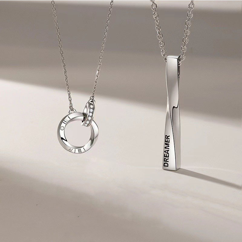 Modern Mobius Pendant Necklace For Men In Stainless Steel_voghion.com