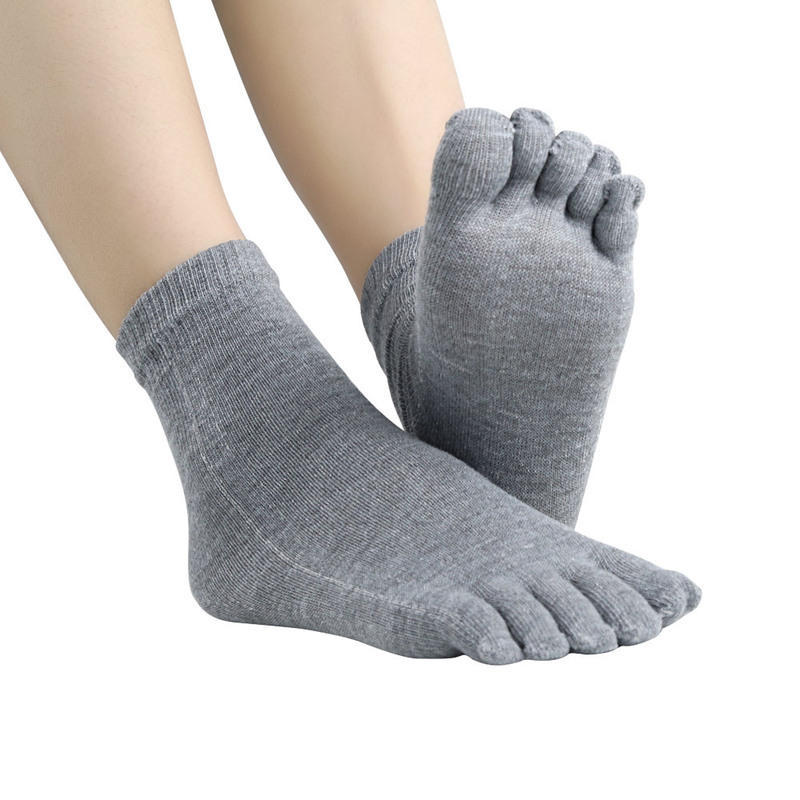 Men's Five-Toe Socks, Separated Toe Socks to Prevent Friction, Five-Toe Split-Toe Mid-Tube Breathable Sweat-Absorbent Cotton Socks in Stock Manufacturer