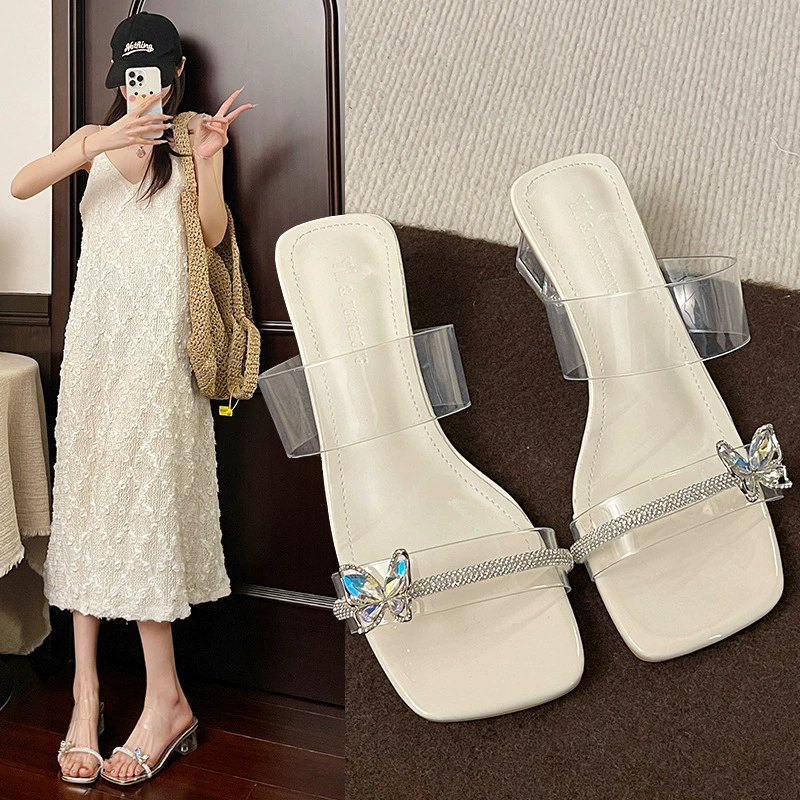 Женские босоножки с кристаллами на толстом каблуке, летняя новинка 2025 года, стильные, красивые, с белым декором и стразами в виде французского банта.