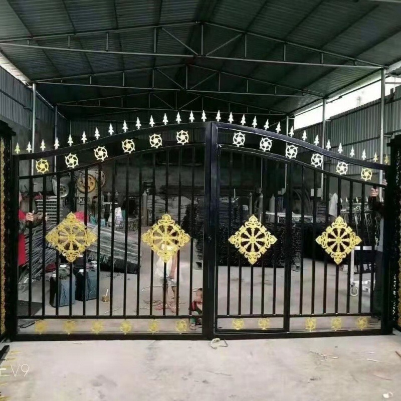 Wrought Iron Gate Double Door Courtyard Gate Garden Villa Gate Country Style Double Door Entry Single and Double Iron Gate