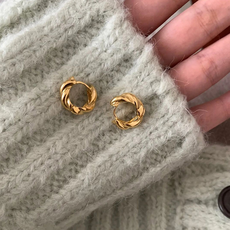 s925纯银麻花扭纹耳圈圆形金属感耳扣简约小众设计冷淡风耳环女|undefined