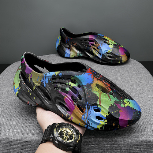 Summer Plus-Size Croc Shoes for Men, Open-Toe Hollowed-Out Beach Sandals with Splash-Ink Camo Design, Outdoor Slip-On Style Sandals for Men