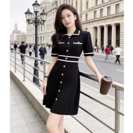 连衣裙;时尚休闲套装;女式针织衫