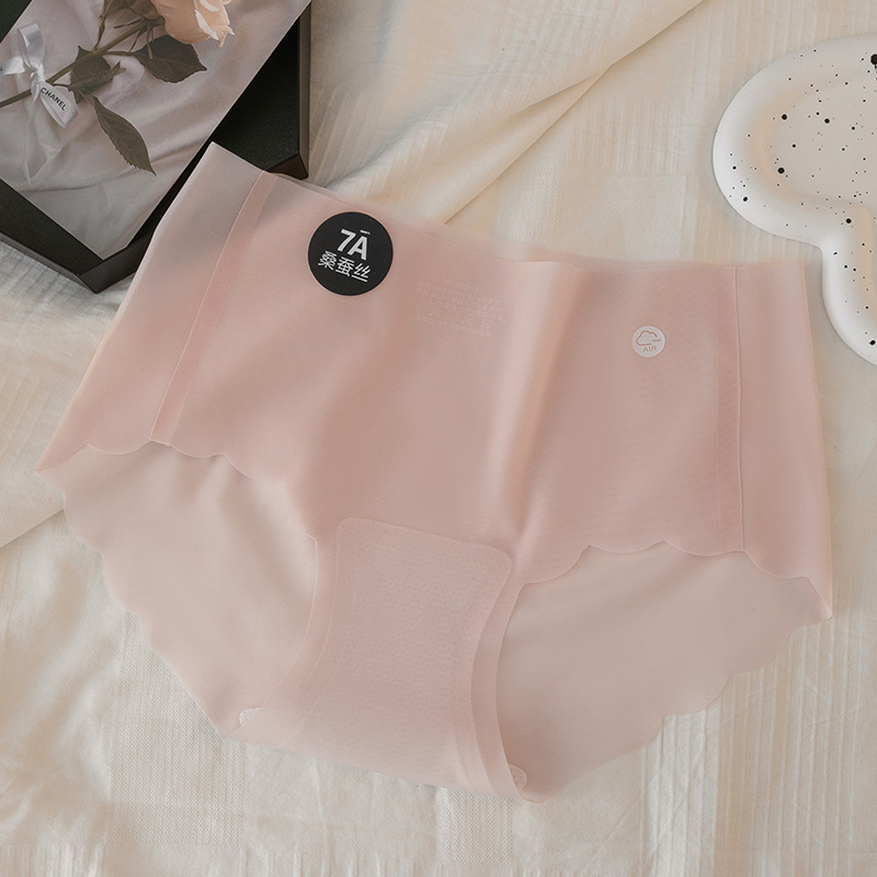 Ropa interior de cintura media de cadera de melocotón tridimensional 3D