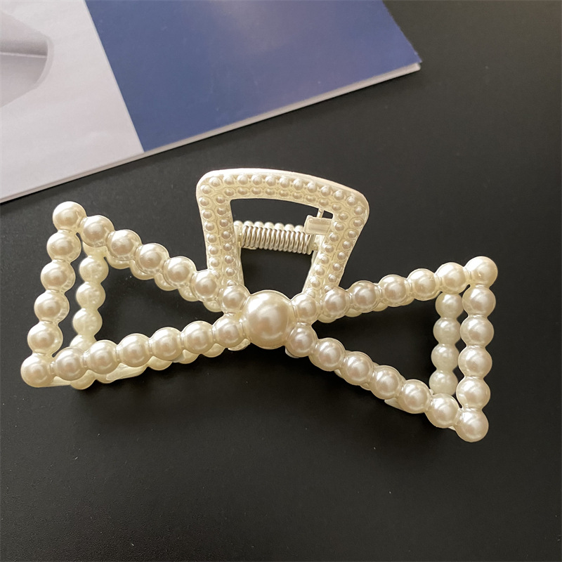 Artificial perla hueco clip de pelo vintage baño grande clip de pelo clip de tiburón cabeza trasera accesorios para el cabello al por mayor
