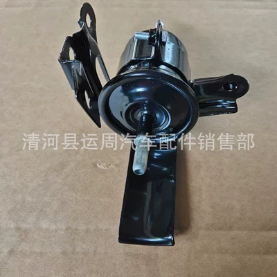 Suitable for Toyota Land Gasoline filter