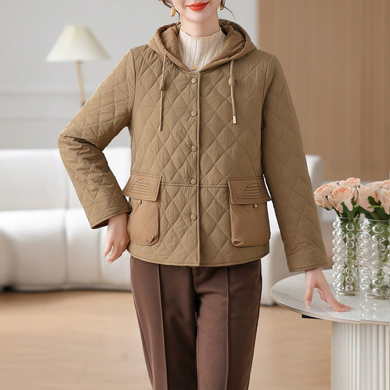 Мама одеваются осенние и зимние хлопковые хлопчатобумажные пальто короткая одежда среднего и пожилого возраста
