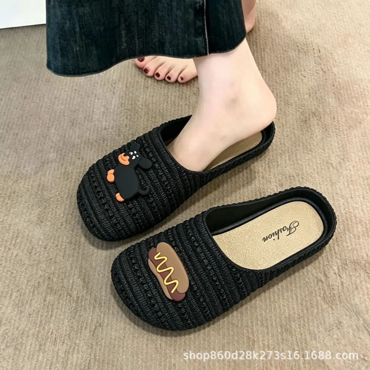 522 Dachshund-Black