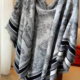 伊茹伊双织真丝羊绒围巾女薄款大方巾140CM披肩外搭优雅柔软