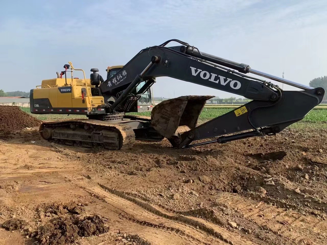 Puerto de comercio exterior de Xinjiang y Rusia de segunda mano 360 460 480 gran excavadora Volvo Komatsu