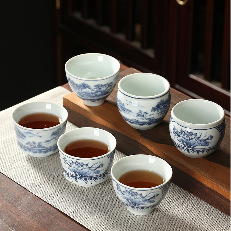 Hand drawn Blue and white teacup ceramics Tea cup personal master glass Kungfu Online tea set logo
