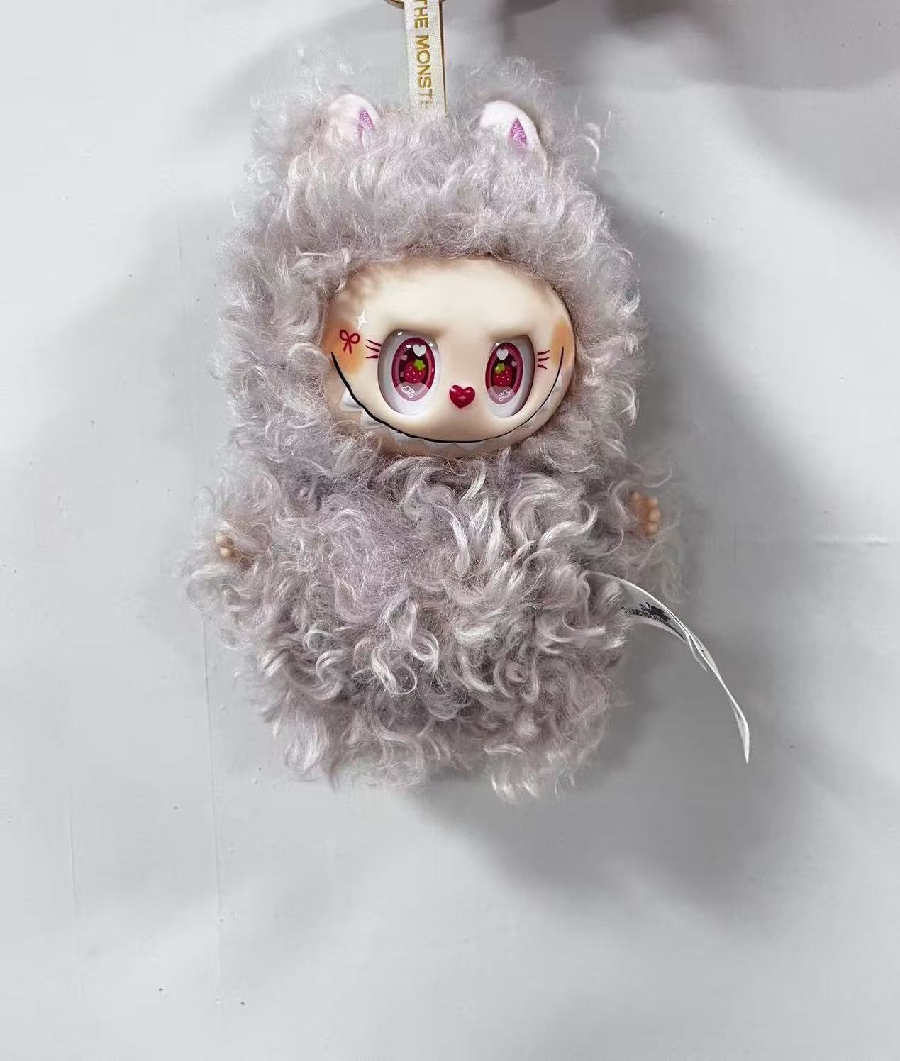 곱슬머리 - 진한 핑크색 아름다운 양 - 무료 컬러 가방