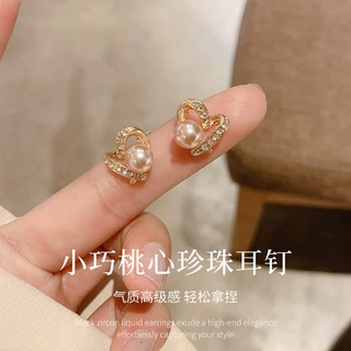 S925银针小巧桃心珍珠耳钉优雅爱心镂空耳环甜美真金耳饰批发心形