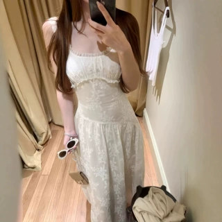 黄L Elove一眼心动-温柔缪斯方领系带收腰蕾丝花边长袖连衣裙