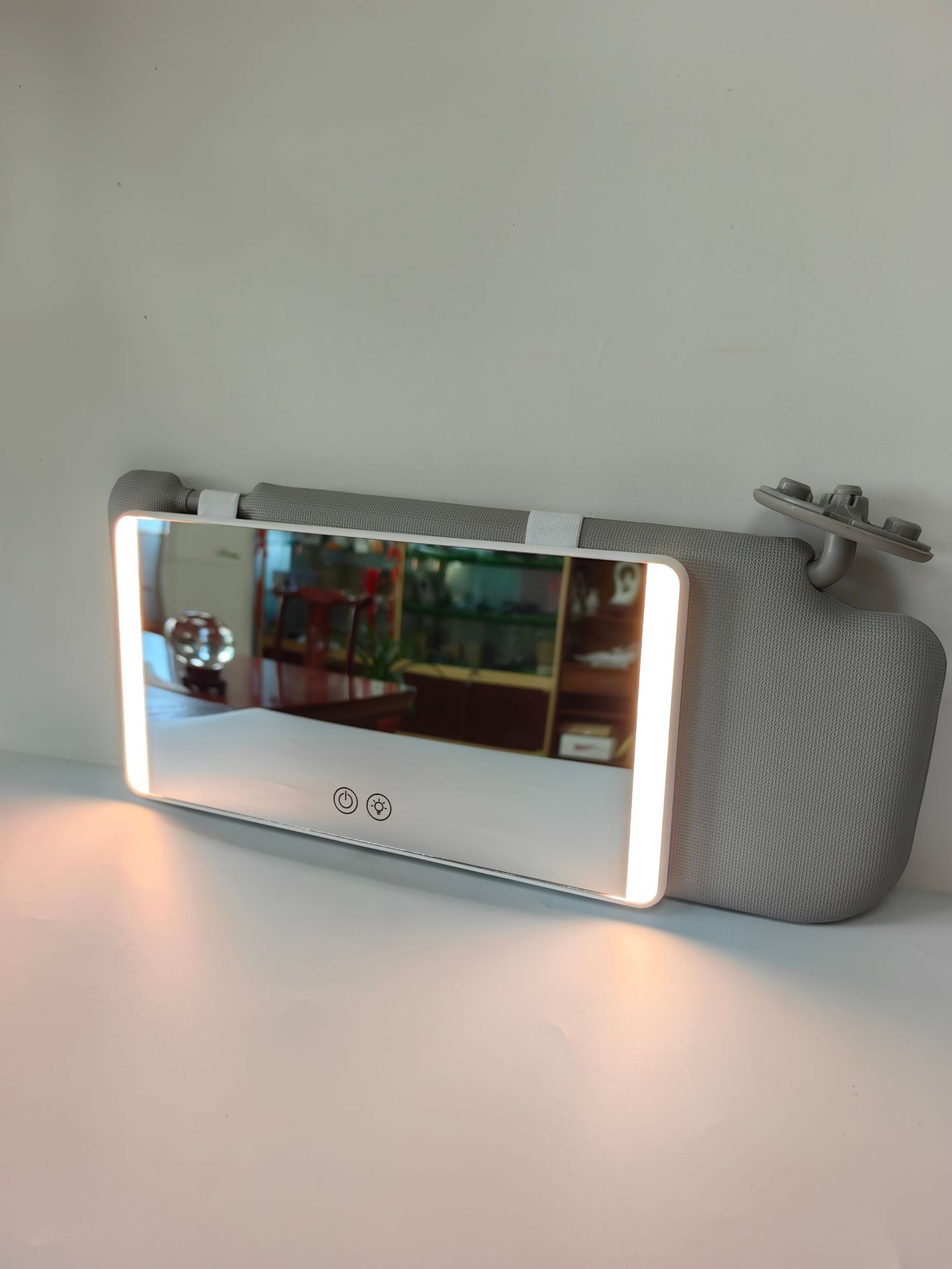New Car Makeup Mirror Sun Visor with Light Led Makeup Mirror Three-Tone Lighting Eye Protection Portable Led Makeup Mirror