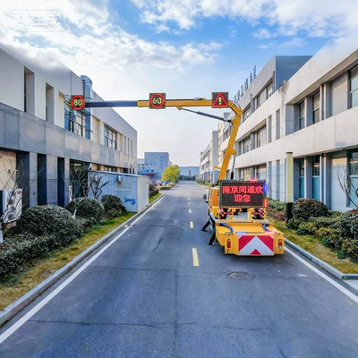 Blue Brand Double-Row Mobile Road Yol təhlükəsizliyi bufer maşını