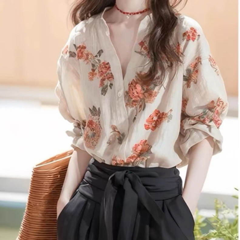 Áo sơ mi nữ dài tay họa tiết hoa nhí đi làm — Màu ảnh chi tiết 1