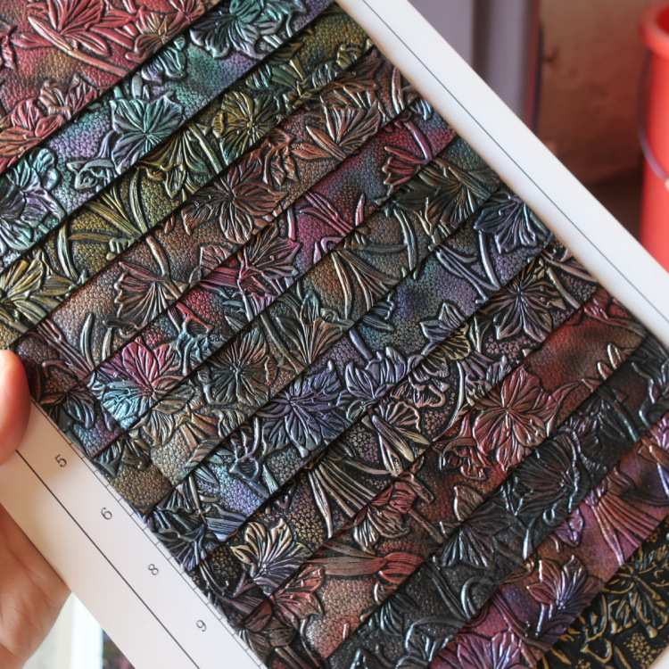 6147复古手绘花朵纹皮革高档收纳箱包手袋装饰道具人造仿皮面料