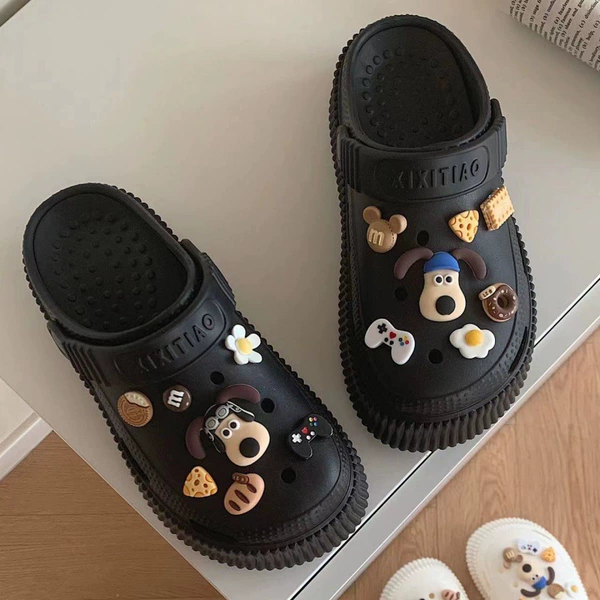 Black head dog hole shoes
