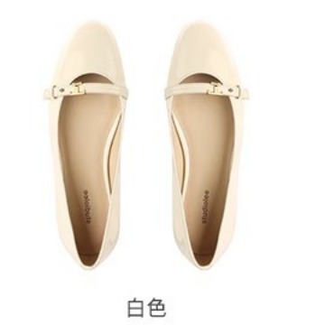 Madre de uva temperamento pequeña cabeza redonda una hebilla esmaltada un pedal plano zapatos de viaje de moda de otoño