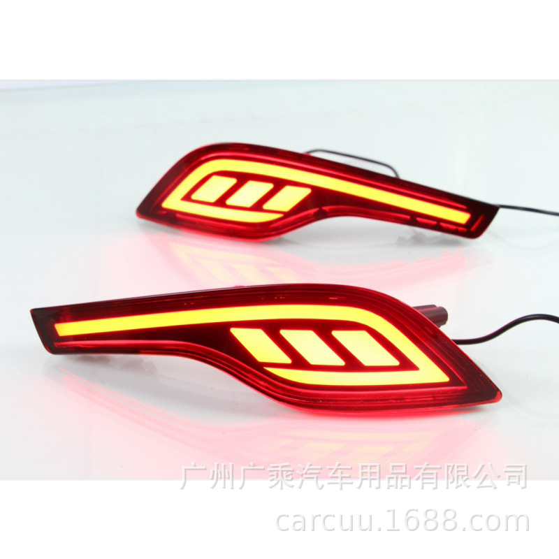 Para 17 - 18 Honda CRV Luz de barra trasera LED Luz de freno trasera Luz de advertencia trasera Luz de niebla trasera