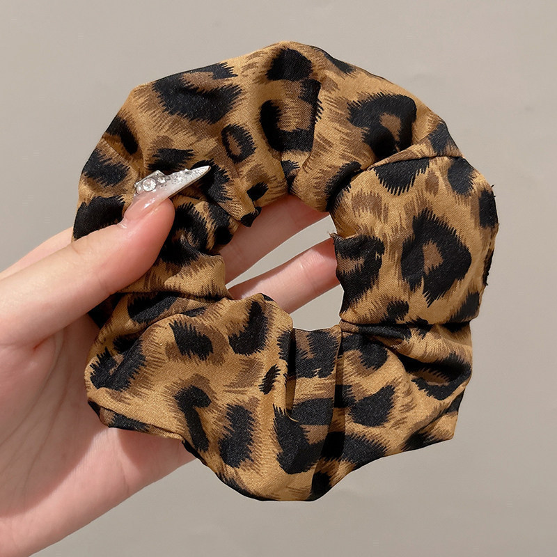 Satín coreano anillo de cabello de intestino grande mujer de moda cuerda de cabeza de alta calidad temperamento flor de cabello bola de cabello toque de cabeza
