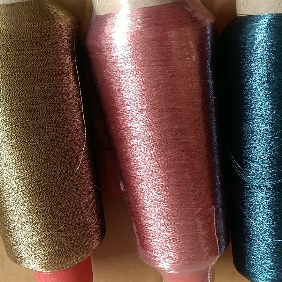 横机织毛衫片子织下兰下摆用各种颜色的金属丝线METALLIC YARN