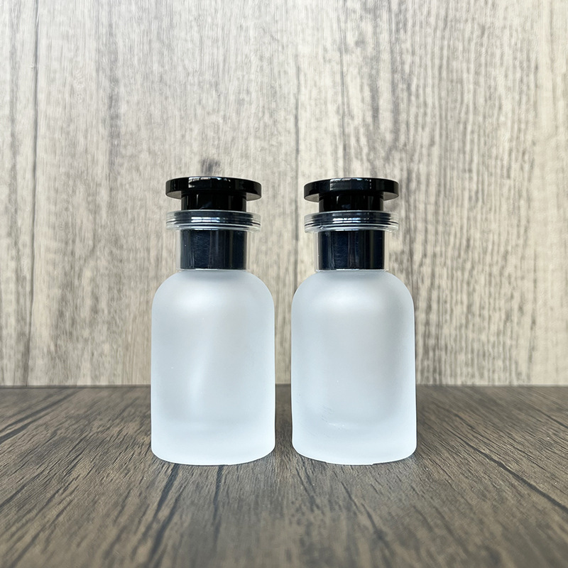 现货供应 B100-30ml磨砂螺口便携香水玻璃瓶化妆品分装喷雾空瓶子