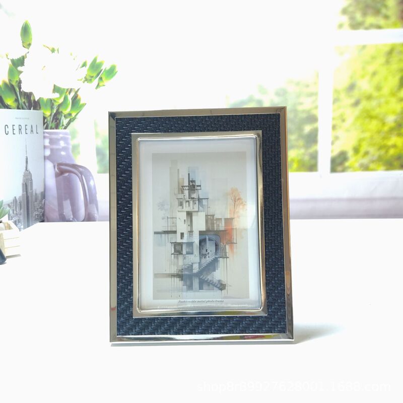 Simple horizontal and vertical three-dimensional metal inlaid leather photo frame, soft simple woven leather photo frame table