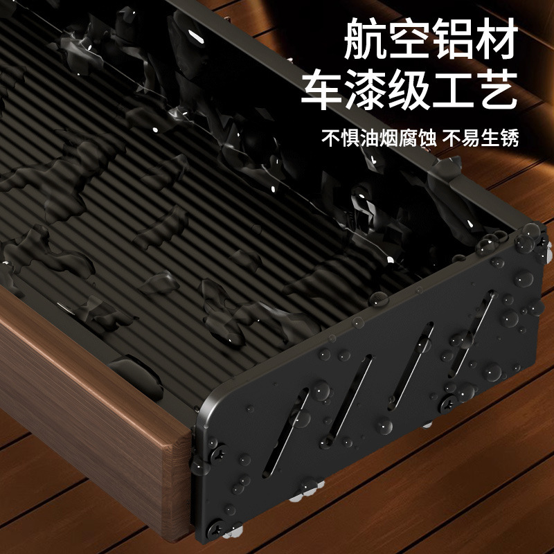 胡桃の木の台所の物置棚の中古風は穴を開けないで多層の実木の鍋の蓋の刀の箸のスプーンの調味料の壁掛けの収納棚を作ります。|undefined