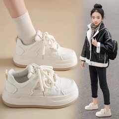 女童运动鞋2025春秋新款儿童小白鞋透气软底中大童休闲鞋圆头板鞋